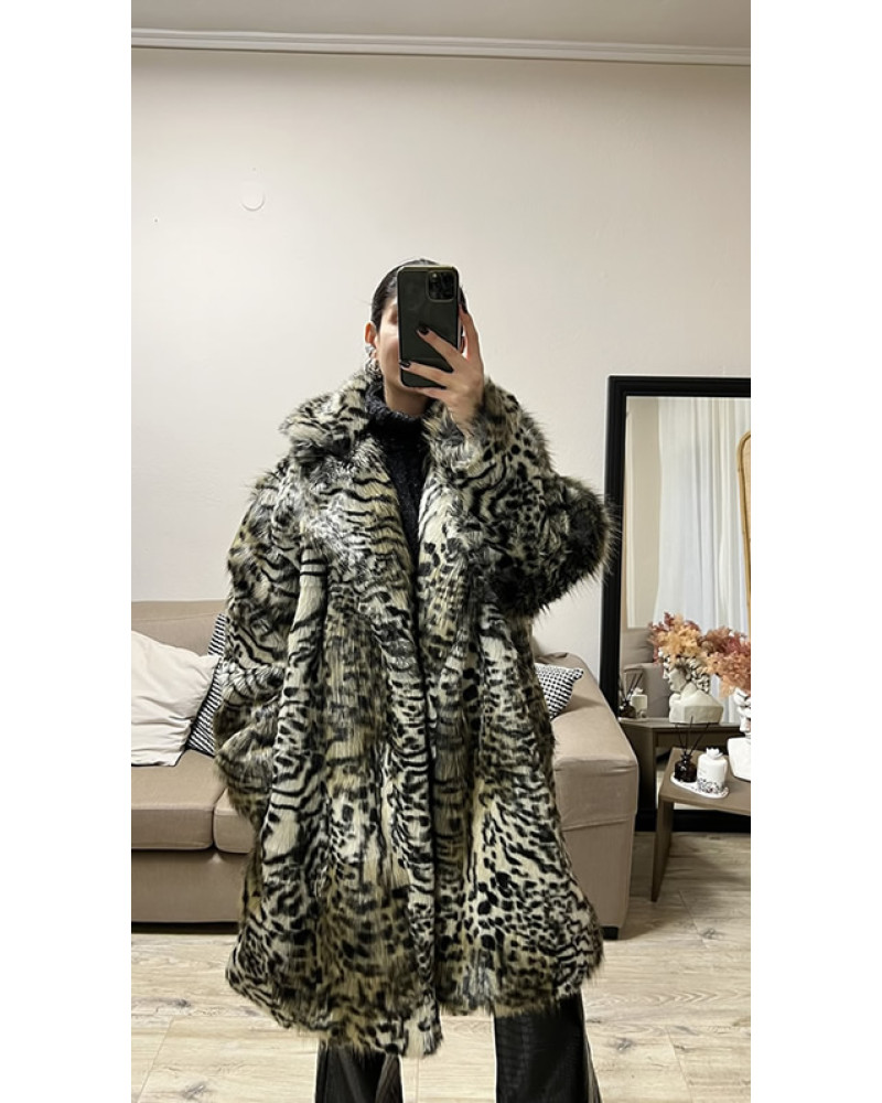 Caroline faux fur coat